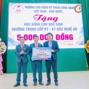 hinh anh hoat dong tai truong trung cap bac nghe an slider (20)