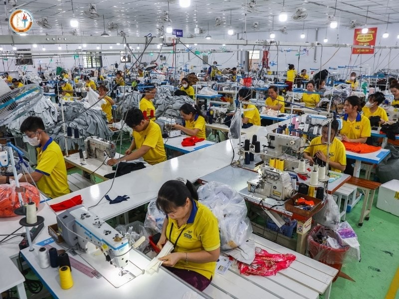 xưởng may đo thời trang