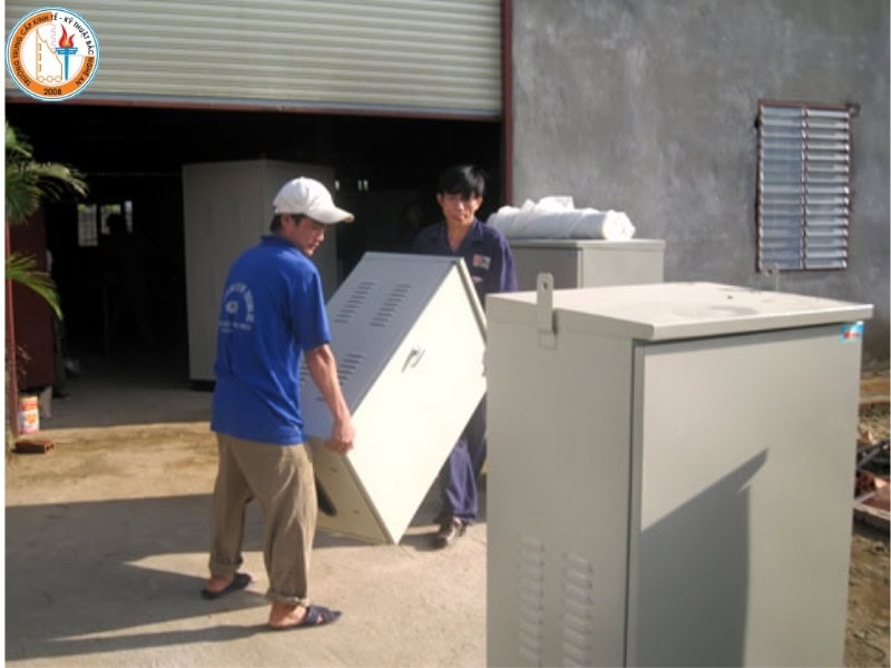 Công ty TNHH Thiết bị điện Việt Hoàng